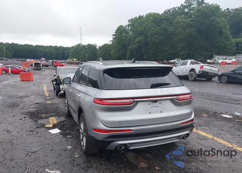 2021 Lincoln Corsair Standard z USA, uszkodzony, nr VIN 5LMCJ1D97MUL11411